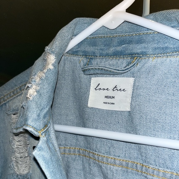 Blue Jean Jacket from Love Tree never worn, Size M - Picture 2 of 3